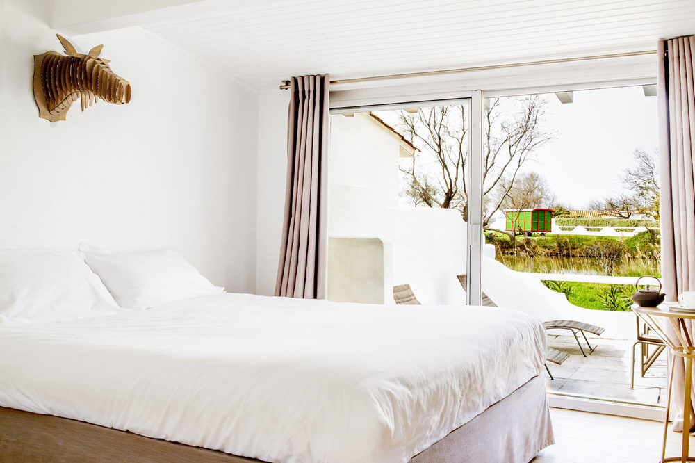 Mas De La Fouque Hotel & Spa Сент-Мари-де-ла-Мер Экстерьер фото